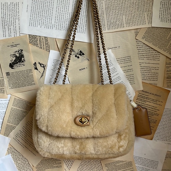 Pillow Madison Shoulder Bag In Shearling With Quilting - Picture 1 of 6
